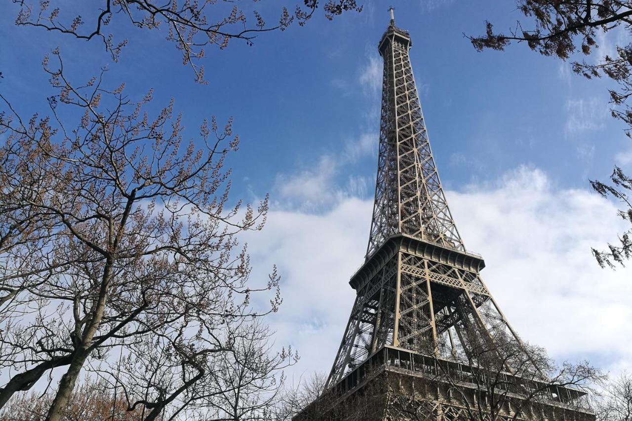 Charmant Appartement Proche De La Tour Eiffel París Exterior foto